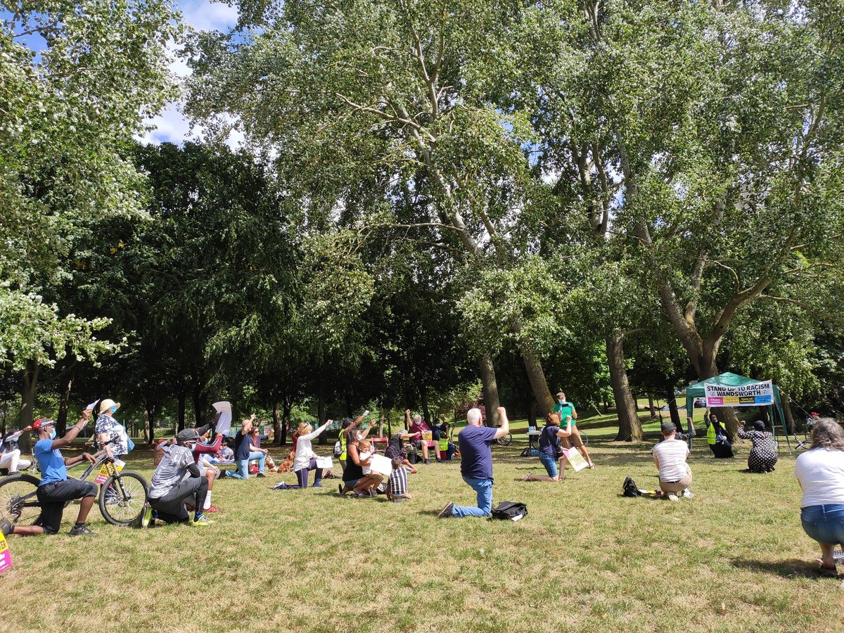 Inspiring @Wands_SUTR rally, led by Alton Estate residents, on experiences of racism & our collective power in demanding change. Great to see support from @WandswrthLabour councillors & AM @LeonieC. Photo: a socially-distanced minute's silence for George Floyd #BlackLivesMatter