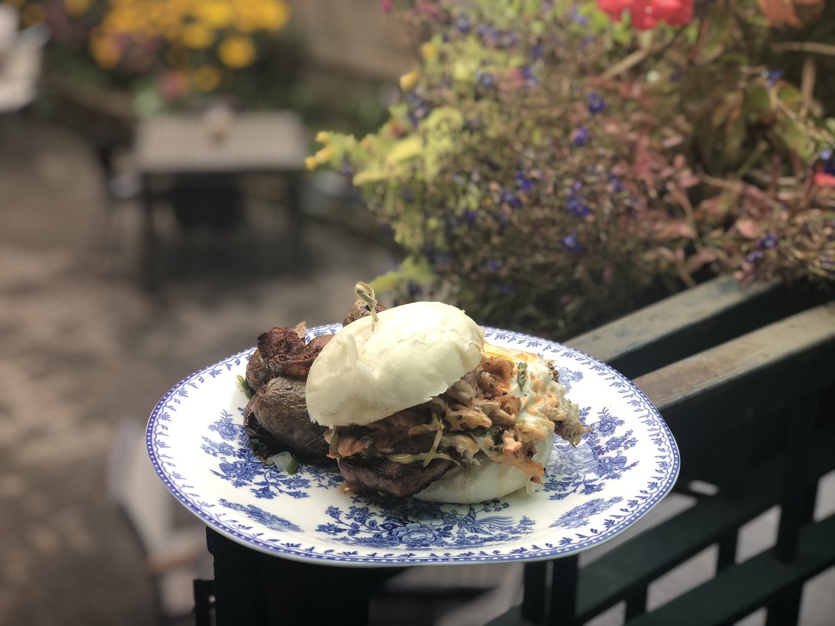 TheDuckInnChicago tweet media