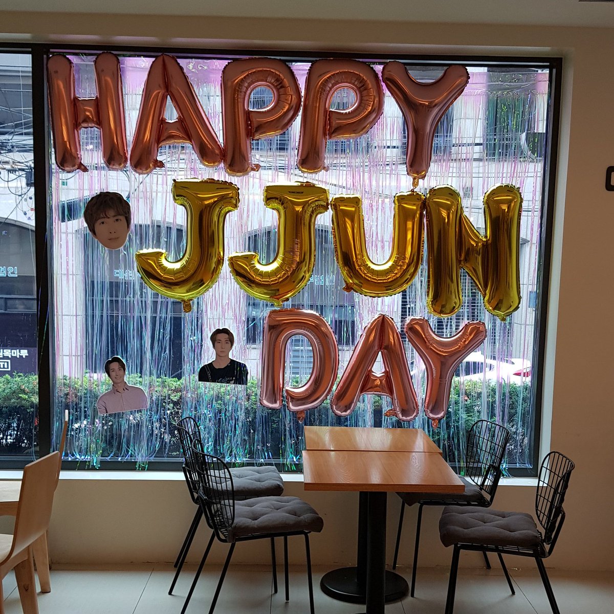 Sedighe__SS501's tweet photo. 생일축하해요🎉💚
건강하게 행복하게 재미있게 오래 오래 사세요💚💚💚💚💚
사랑합니다💚
#HAPPYJJUNDAY 
@official_KHJ87 https://t.co/zogMSUJ1og