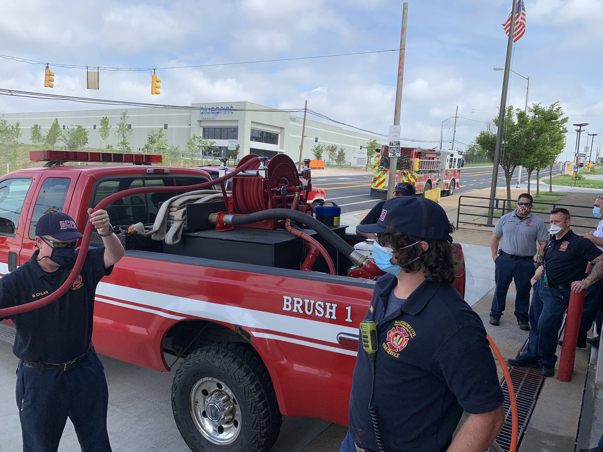 BCFDL734's tweet photo. Today, members received training on the newest @BaltimoreFire unit, Brush 1, a 4-wheel drive truck with 175gal water tank, small fire pump, &amp; fire hoses. This will help fight fires in areas where engines can’t access.
One community member also tried it out and gave his approval. https://t.co/1MXrOxohjx