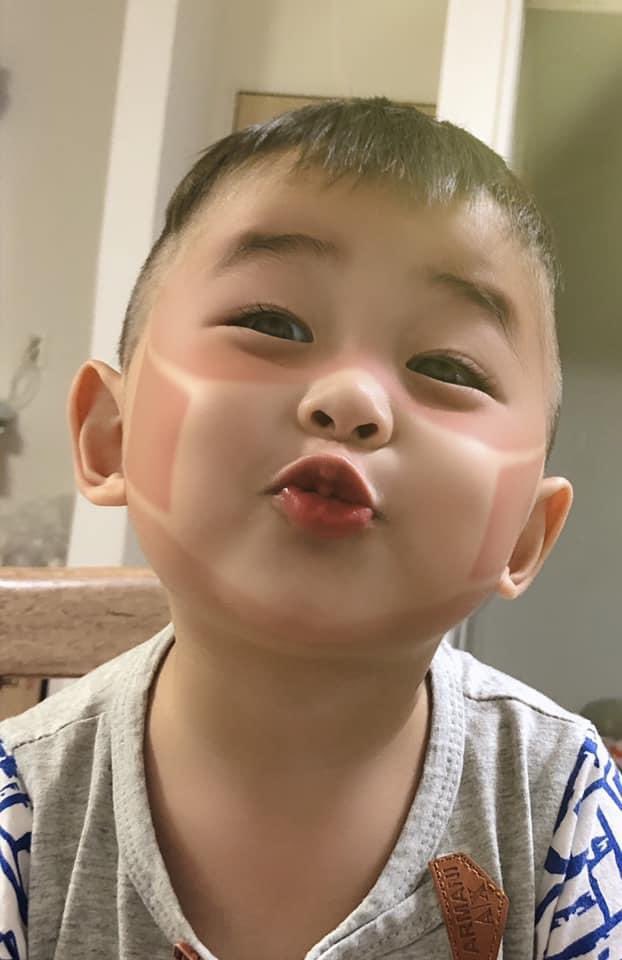 Dekchaikumkom's tweet photo. เมื่อน้องใส่Maskออกไปเที่ยว 555+
Via. VAY https://t.co/PN4N4j6jWe