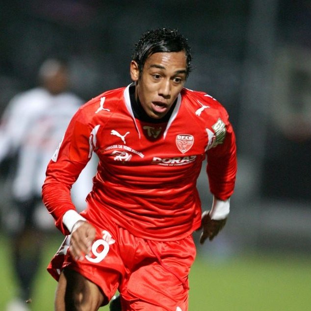 Although Aubameyang experienced success in the youth tournament, he struggled finding a way into the Milan first team. From 2009-2011 he enjoyed a succession of loan spells back in his home country of France with Dijon, LOSC Lille, Monaco, and Saint Etienne.