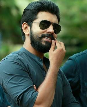 Suyanalavaathi's tweet photo. கிளாஸ் நடக்கும் போது டவுட் கேட்டு வாத்தியார திரும்பி பாக்க வைக்கிறவன் #FirstBencher
கிளாஸ் நடக்கும் போது கமெண்ட் பாஸ் பண்ணி மொத்த கிளாஸ்'யும் திரும்பி பாக்க வைக்கிறவன் தான்டா #LastBencher https://t.co/JATrXxWd7f