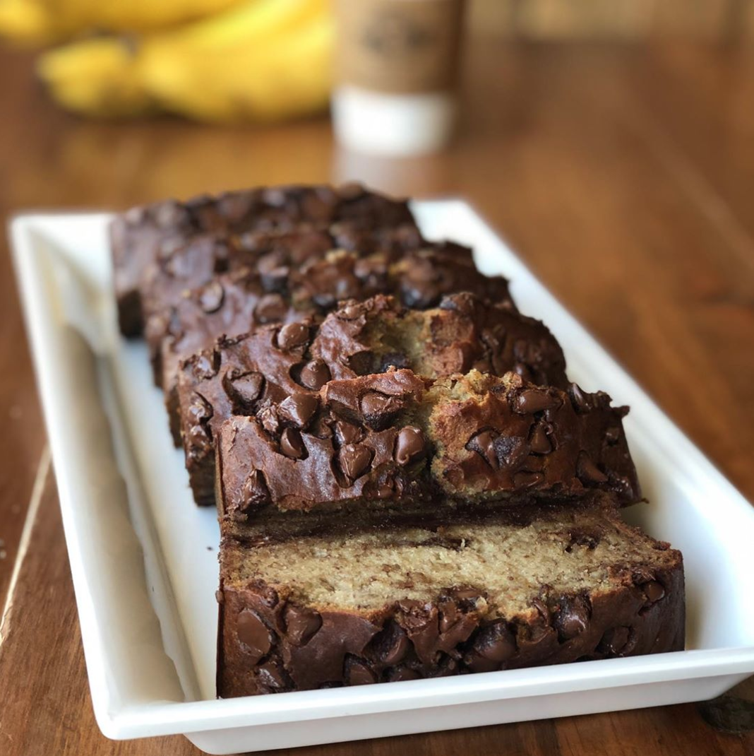 VisitBurbankUSA's tweet photo. Is there anything better on Sunday mornings than fresh out of the oven  chocolate chip banana bread from @theuglymugcoffeehouse 💛🍌🍫🍞? #bsupportive #dineburbank https://t.co/OPGSbPQSO9