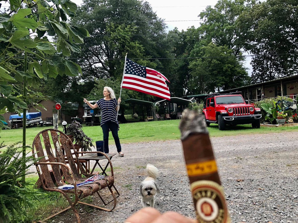 God Bless ‘Merica &amp; Madge Marley Howell! &amp; Dandy! &amp; cigars! &amp; DB TOUR JEEP! And all God’s chirren said, “AMEN!” 🇺🇸 <a href="/DeltaBohemian/">The Delta Bohemian</a> #clarksdale #visitclarksdale #deltatours #deltabohemian #dbtours #mississippi #visitms #visitmississippi #mississippidelta #msdelta #cigars #jeep #god