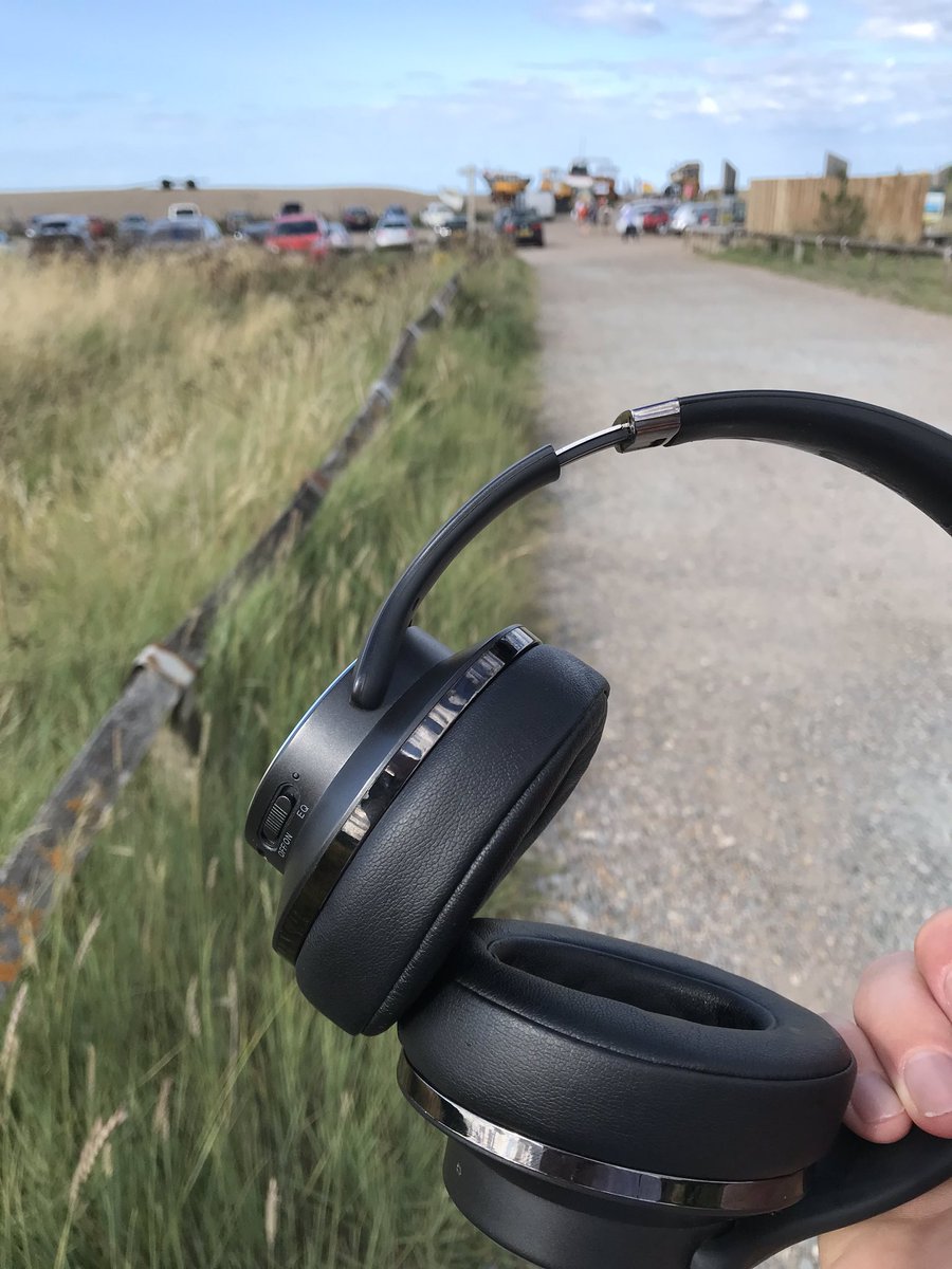 DB_Cooper83's tweet photo. A cheeky little run out to Weybourne Beach listening to the @sleafordmods #keymarkets hopefully you’ll get me back up the hill! 🏃🏻 https://t.co/njuFtIHdio