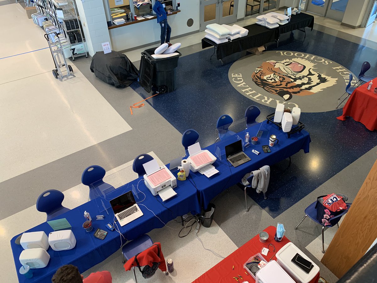 tigerprideband1's tweet photo. Carthage Tiger Band Mattress Sale! Come see us today. We are open until 5:00pm. We have mattresses, pillows, sheets, beanbag chairs that convert to a bed. And more! https://t.co/KZQCgd07Kz