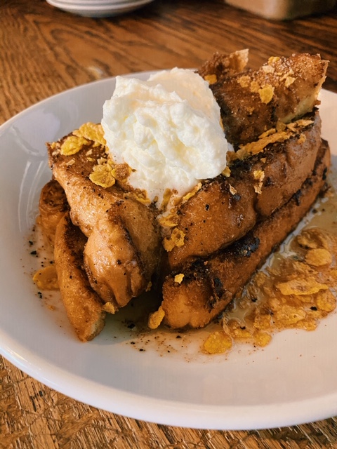 CHURR🤩 FRENCH T🤩AST | cinnamon sugar crust, tequila whipped cream, brown butter maple syrup

Enjoy brunch with us from 11 a.m. to 9 p.m.
southofbeale.com/menus/#brunch