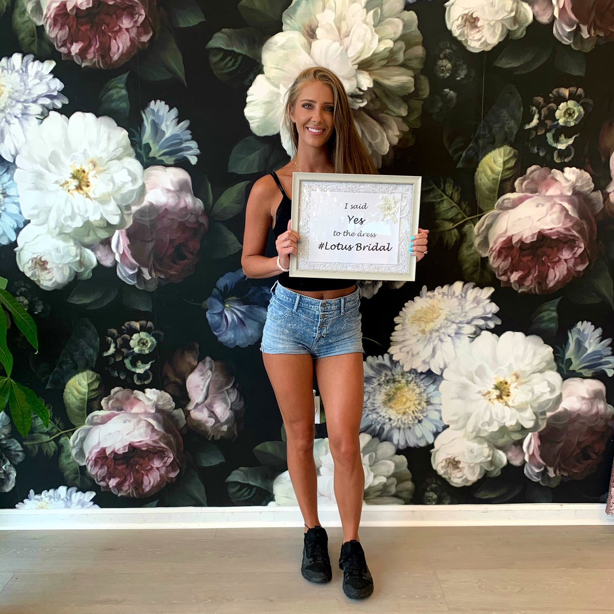 JennaCompono's tweet photo. One thing down ✅ 100 things left to do! 👰🏼 WEDDING DIET OFFICIALLY STARTS NOW https://t.co/OmnG8K3m1u