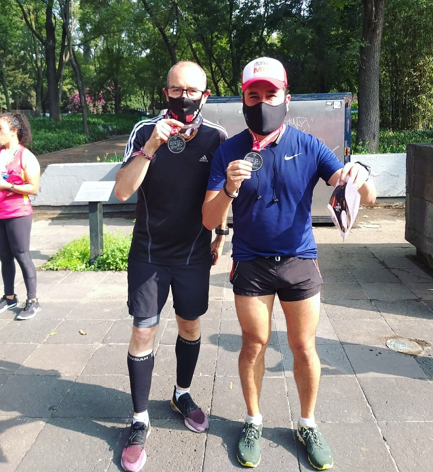 Marcatemx's tweet photo. El Alcalde Víctor Hugo Romo de Vivar y Adrián Soria de Márcate ya corrieron #ChilangosRunVirtual 🔥🤩
.
¡Muchas gracias a todos por participar! De parte de la Alcaldía Miguel Hidalgo, Chilangos Run y Márcate 🙌🏼😄 ¡Esperamos verlos corriendo otra vez muy pronto! https://t.co/QIUZx4RTNC