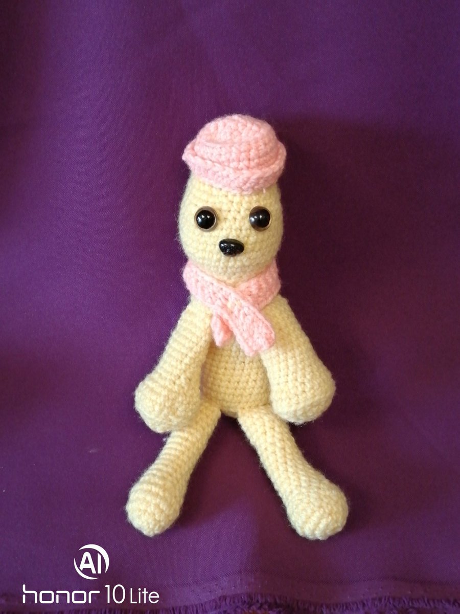 Hello <a href="/TheoPaphitis/">Theo Paphitis</a> Please can I join your #SBS? I'm a fiber artist who specialises in amagurami and bespoke clothing, l would love the chance to show you how creative l can be with yarn 🧶 🧶 🧶