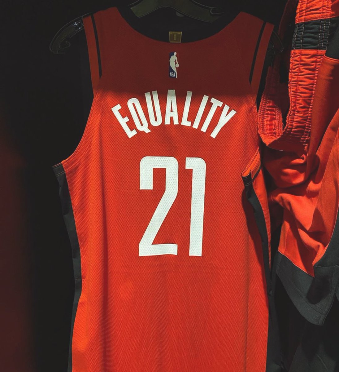 RGVVipers's tweet photo. Whoโs ready for tonightโs @HoustonRockets game against the @Bucks?๐ฅ๐
Catch it on ABC at 7:30pm CST
๐โก๏ธ๐
Tonightโs recap will be brought to you by #Vipers360 #BubbleEdition with your host @heelsonhardwood!
#VipersAlumni #RGVVipers #WholeNewGame #NBA https://t.co/zcJqEQb0qx