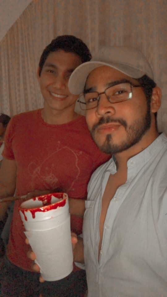 lachocarubi's tweet photo. Su más reciente pareja es este niño llamado Alejandro, se dicen ser muy buenos amigos, de esos que hacen la tarea juntos @chery1blosom @queen_ofsea @mayatestab @mayatestabasco @heterosabroso @ladescaradaaa @cos_st @chismesvhsa @sombrasdelayer @elinteract https://t.co/TALpKnBANq