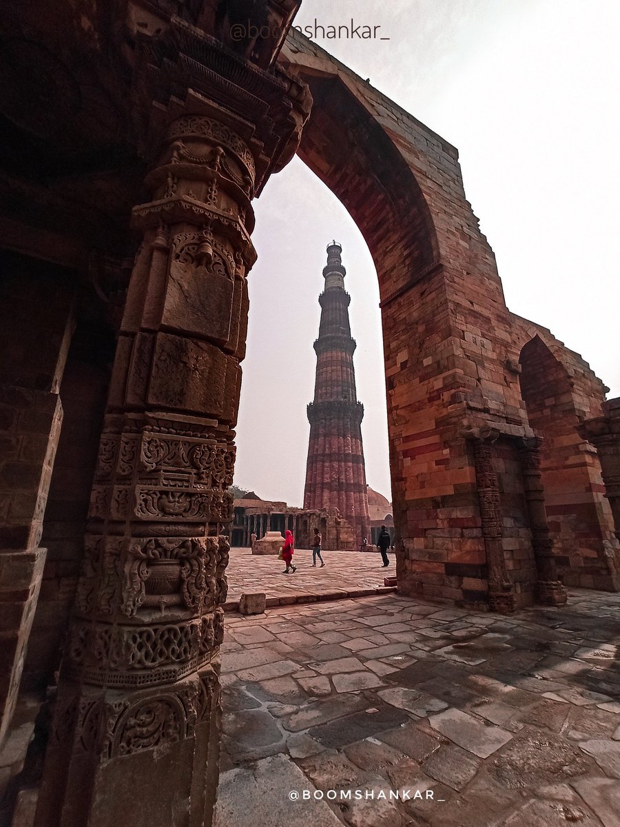 The defaced Ganesha or stone lotus on the pillars of  #QutabMinar is not what hurts the most. What hurts when some people say, North India is more of "Cow and Gobar" Minus the Islamic architecture. #BoomTravel