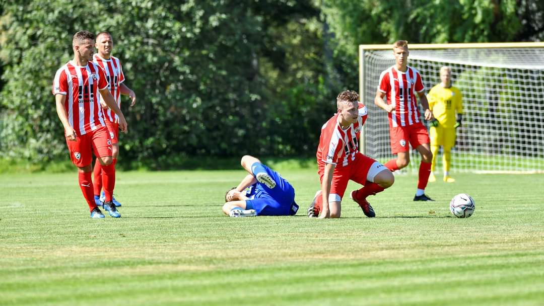 MFKVitkovice's tweet photo. 📸 | Takto vypadal náš středeční souboj ⚔️ s TJ Lokomotiva Petrovice. https://t.co/4NVqynvi1a