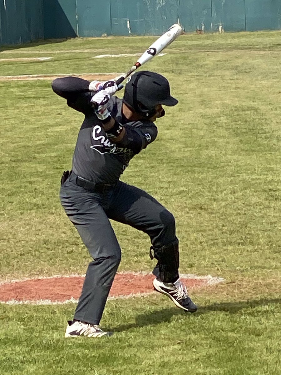 Jeremy_Anaya26's tweet photo. I’m blessed to announce that I will be furthering my academic and baseball career at Clarendon College. First, I want to thank GOD for all the blessings that he provides. Thank you to my family for their support and love. Thank you to my coaches and friends for believing in me. https://t.co/yfmGplAdv7