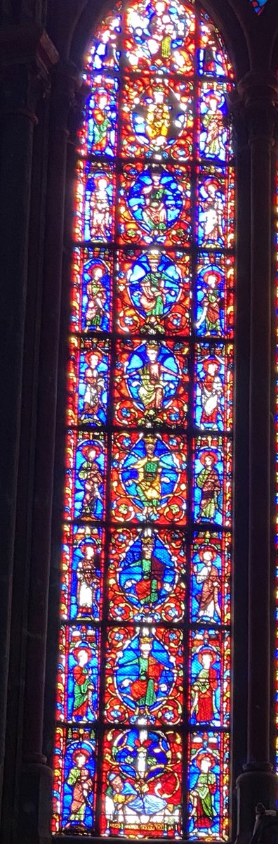 Gough_Janet's tweet photo. Recently spotted several #TreeofJesse works in churches: stone & glass window c1340 @DorchesterAbbey, 1240s stained-glass Lady Chapel Beauvais Cathedral & in 13C stained glass in the Lady Chapel, Le Mans Cathedral & perhaps 16C stone N portal at Beauvais? Love to see others? https://t.co/XQGo3ngfI4