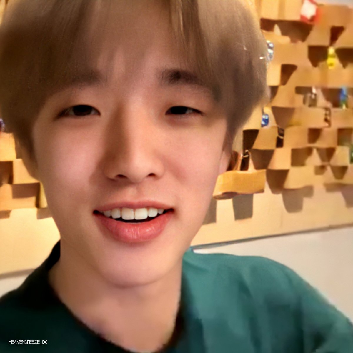 jaesmiling's tweet photo. *heart heart heart* https://t.co/vXpQkbKxqn