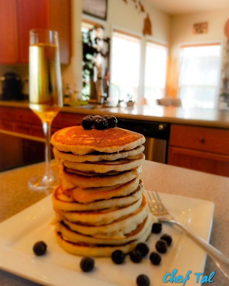 citysims's tweet photo. Big Brunch Buttermilk Stack with Blueberries and a flute of Viognier
#brunch #hotcakes #buttermilk #sunday #afternoon #blueberries #Stacked #writer #columnist #instafood #fusion #chef #finestfood #FormerWhiteHouseChef #FreshIsAlwaysBetter #RadFoodChefs #cheflife https://t.co/atrbjaOXQq