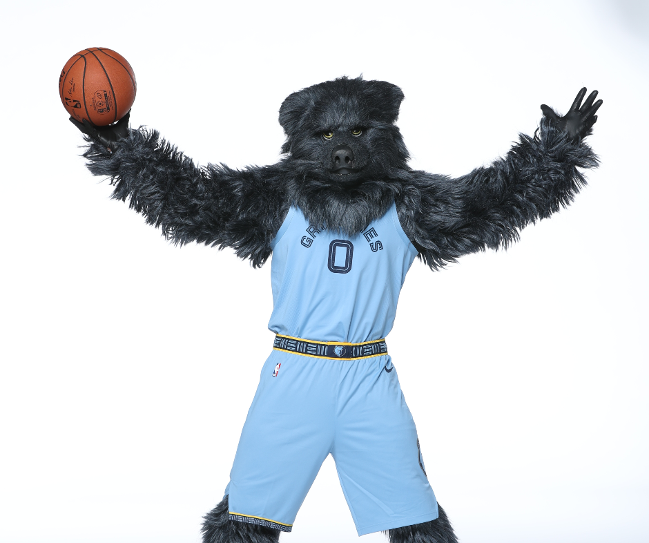 IntlPaperCo's tweet photo. We're proud to support the @memgrizz versus @spurs game today! Tune in to watch our home team play and take time to learn how you can #HelpFillTheBoxes we donated to @foodbanking, @FeedingAmerica and @MSouthFoodBank through donations of products or resources. 📦 ❤️ https://t.co/o2K0lMoDdp