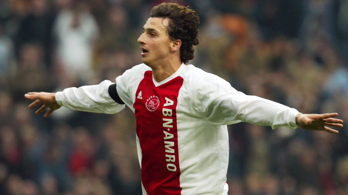 Un conflit avec le capitaine Van der Vaart provoque le départ de Zlatan même s’il avait déjà la tête ailleurs, c’était donc l’occasion idoine..Zlatan à l’Ajax, c’est 48 buts en 110 matchs, des coups de génie , des coupes de cheveux et des coups de sang, du Zlatan dans le texte.