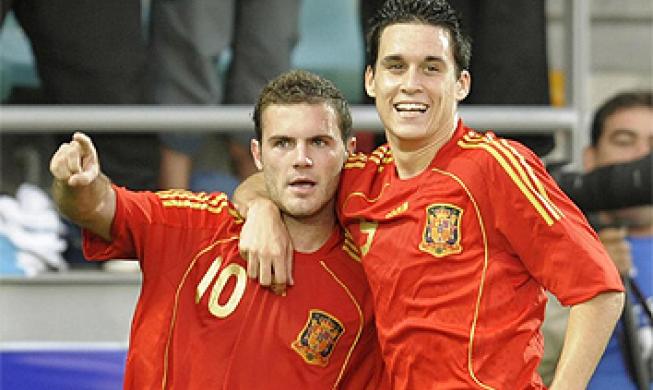 Il 25 marzo 2008 Callejón ha fatto il suo debutto per la Spagna Under-21 contro il Kazakistan in un incontro valido per la qualificazione agli Europei Under-21 2009, subentrando a Bojan Krkić al 46' segnando un gol dopo quindici minuti dal suo ingresso; la partita finì 5-0.
