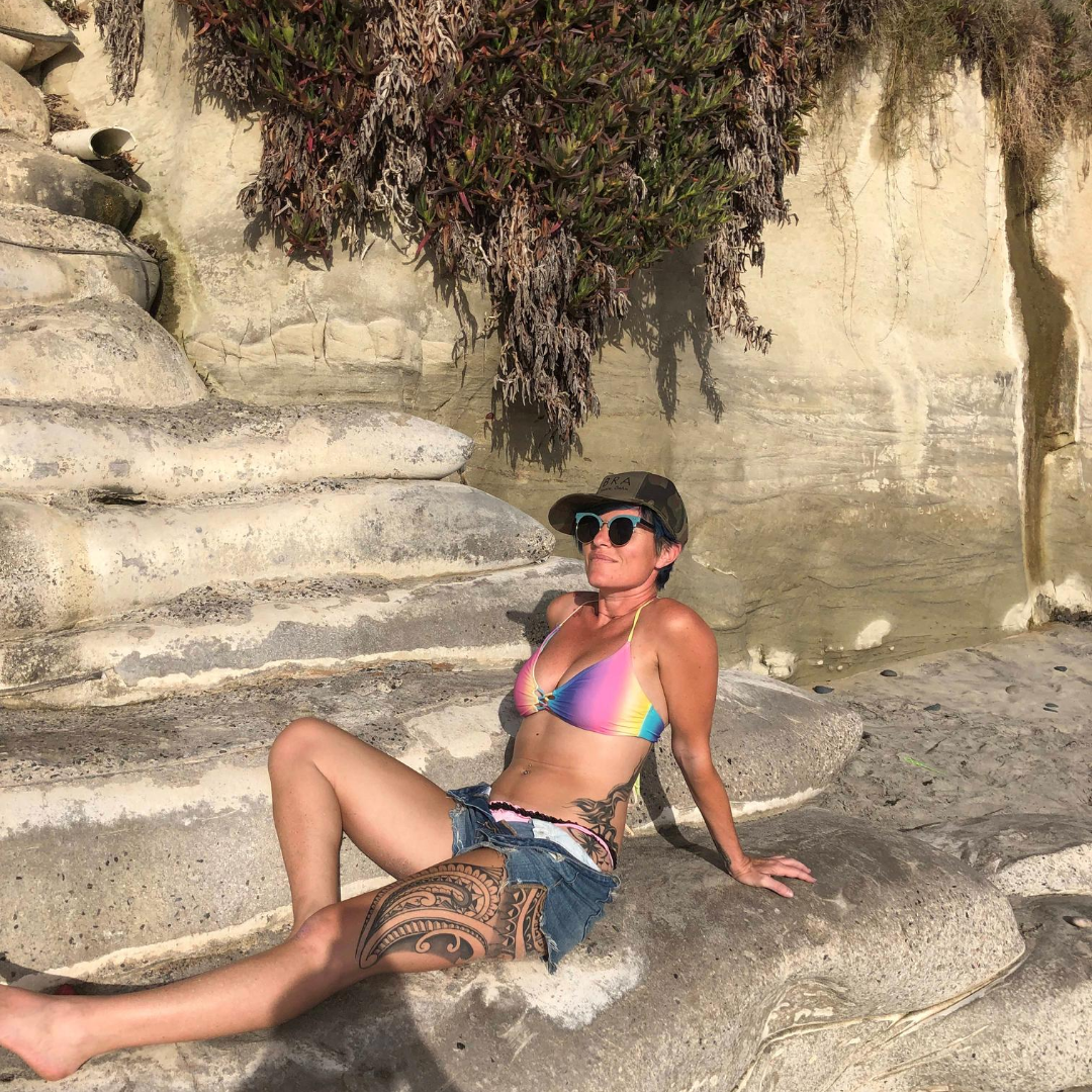 MONTItheartist's tweet photo. Vibe Check 💛💅🏾💚💅🏼🧜🏼‍♀️

#summervibes #summer2020 #montitheartist #musicartist https://t.co/wMQLiOv0Fo