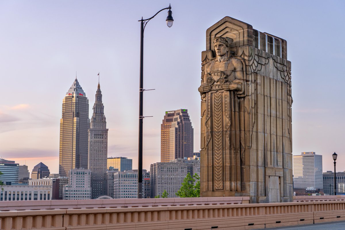 CLEtraveler's tweet photo. Where's your favorite skyline view in Cleveland? I must admit, I'm pretty partial to this view from the Hope Memorial Bridge that includes one of the Guardians of Traffic! https://t.co/LgBIiD4y9w