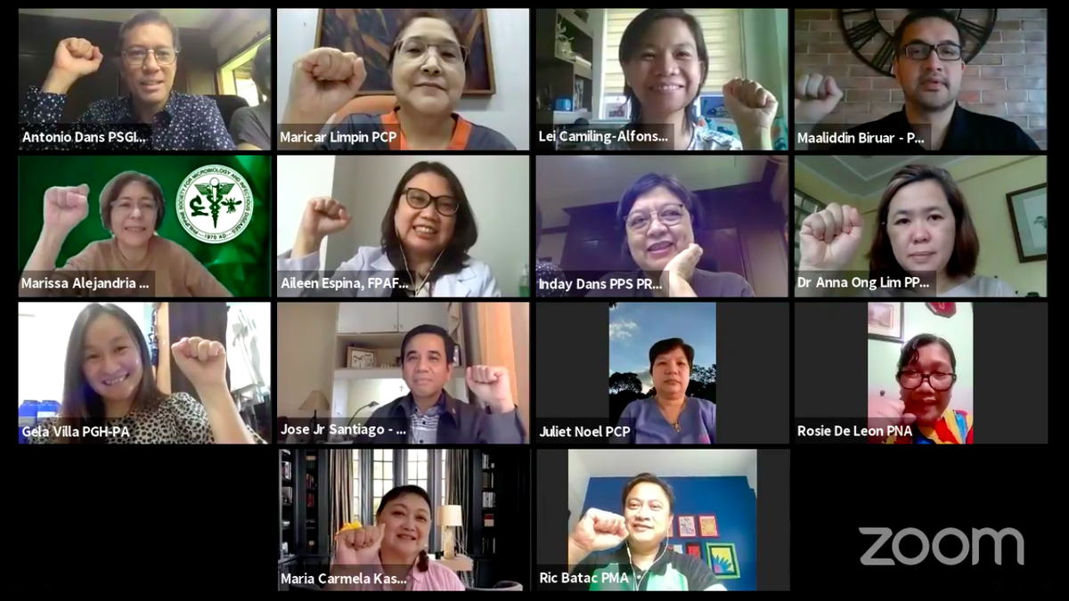 radikalchick's tweet image. Is this what #Duterte was angry about? That they raised their fists and so he presumed this was a revolution? Shall we all now fearlessly raise our fists with our frontliners? #DefendFrontliners #TimeOutNow #Defiance