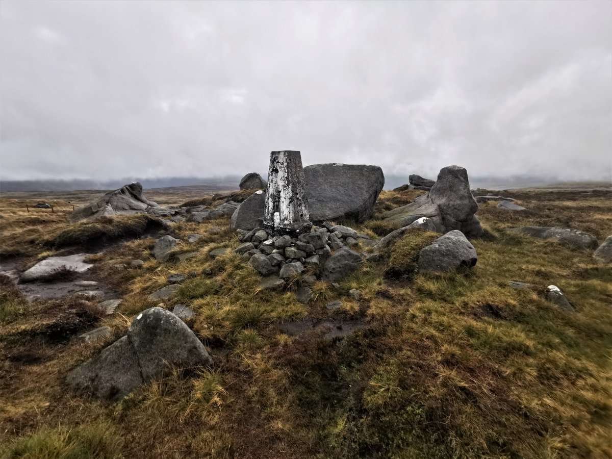 Yesterday was a tough but very rewarding walk with @mattofthedales up to Wolfhole Crag &amp; Whitendale Hanging Stones explorebowland.co.uk/whitendale-han…
#forestofbowland #lancashire #YorkshireDay