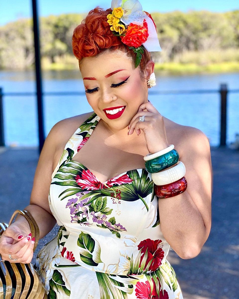 VivOfHolloway's tweet photo. SUMMER SALE! ☀️⁠
Get your hands on our Fiji Neutral Dress with 20% OFF! 🌺🌸🌼⁠
⁠
⁠#vivienofholloway @vivienofholloway ⁠
@miss.vintage.orchid⁠
⁠
#madeinlondon #vintagestyle #retro #pinupstyle  #swingdress #1950scircledress #flareddress #50sswingdress #50shalterneckdress https://t.co/uf2LtVjlOq