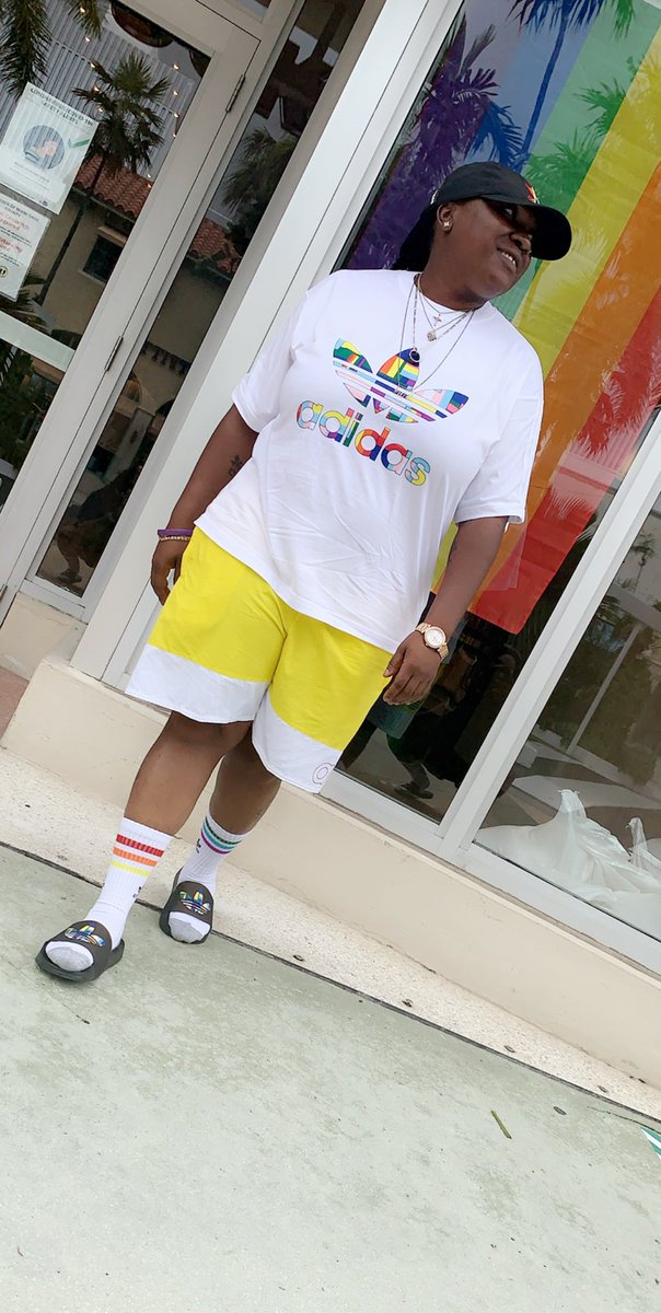 ForevaOCMP's tweet photo. #loveunites #adidas #addiasoriginals #blackpride #blacklivesmatter #pride #adidaspride #adidaspridepack #3stripelife @adidasoriginals @adidas @adidasUS https://t.co/Emn8fnXWZU