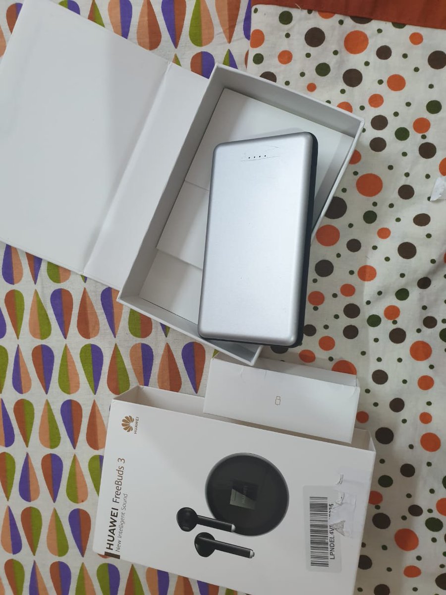 SANAMBHARDWAJ00's tweet photo. @amazonIN @JeffBezos @AmitAgarwal
Why you guys are cheating with your innocent and loyal customers?
Please Help regarding a fraudulent product recieved from your side.
#AmazonIndia
#JeffBezos
#BoycottAmazon
#onlineshoppingscam
#Amazonfraud
#amazoncheat https://t.co/DlpViFgJRZ