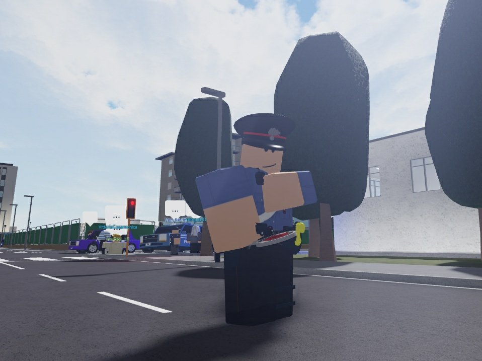 In strada, presta attenzione, rispetta il codice della strada per una Napoli più sicura.
In caso di incidente, chiamate il numero unico di emergenza 112.
#PossiamoAiutarvi #Carabinieri