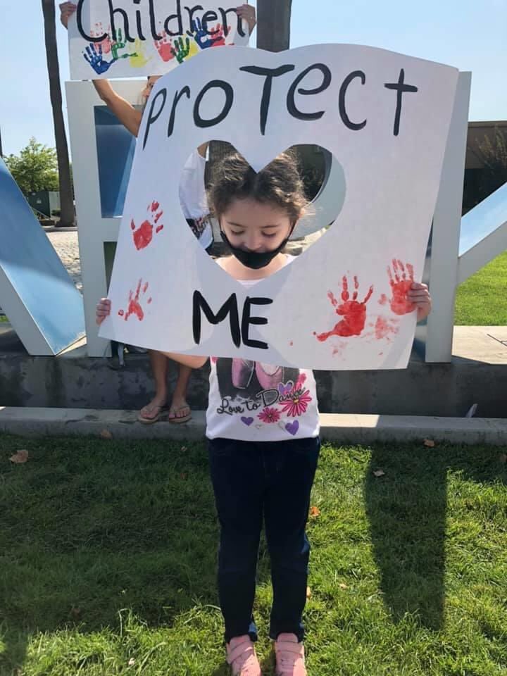 AphroditeRise_'s tweet photo. Everyone follow @STCChicago_  to spread the word for Chicago peaceful protest/march that I'm helping organize/host with my friend Nicole--‼️ LETS SHAKE CHICAGO HUMANITY 💖✨ #wwg1wga #SaveTheChildrenWorldWide #savethechildren https://t.co/mA0EkcmY98