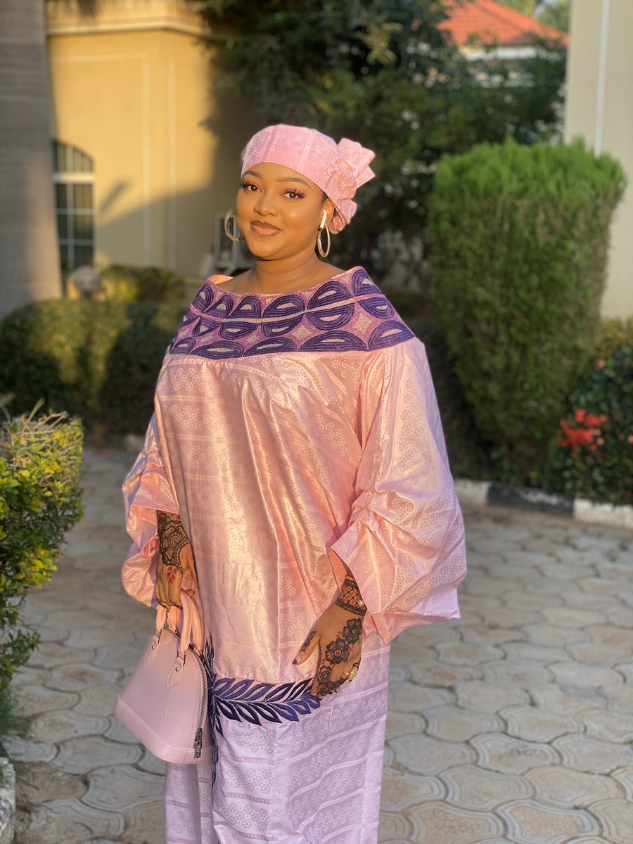 The_aysherk's tweet photo. A girl in pink!🌸 https://t.co/HLn2FUjVRC
