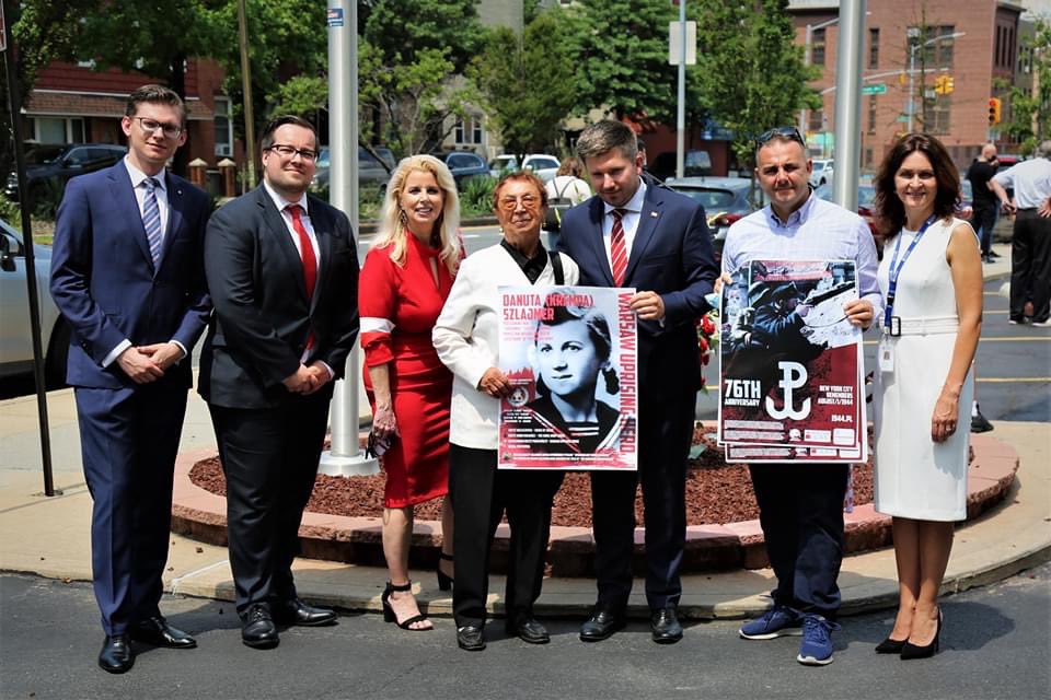 Great ceremony in remembrance of the heroes of the 1944 Warsaw Uprising at <a href="/PolishSlavicFCU/">Polish & Slavic FCU</a> with WU greatest ambasador <a href="/RitaCosby/">Rita Cosby</a> , consul general @kubicki_adrian, Polonia leaders and a resistance fighter Danuta Szlajmer who was honored with the Warsaw Uprising Hero poster.