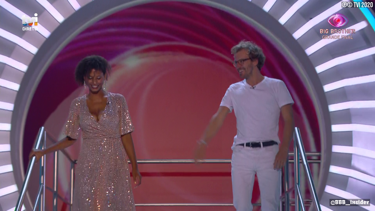 BBB_insider's tweet photo. Diogo e Soraia chegaram ao estúdio. #BB2020tvi https://t.co/F2CkIPgrL4