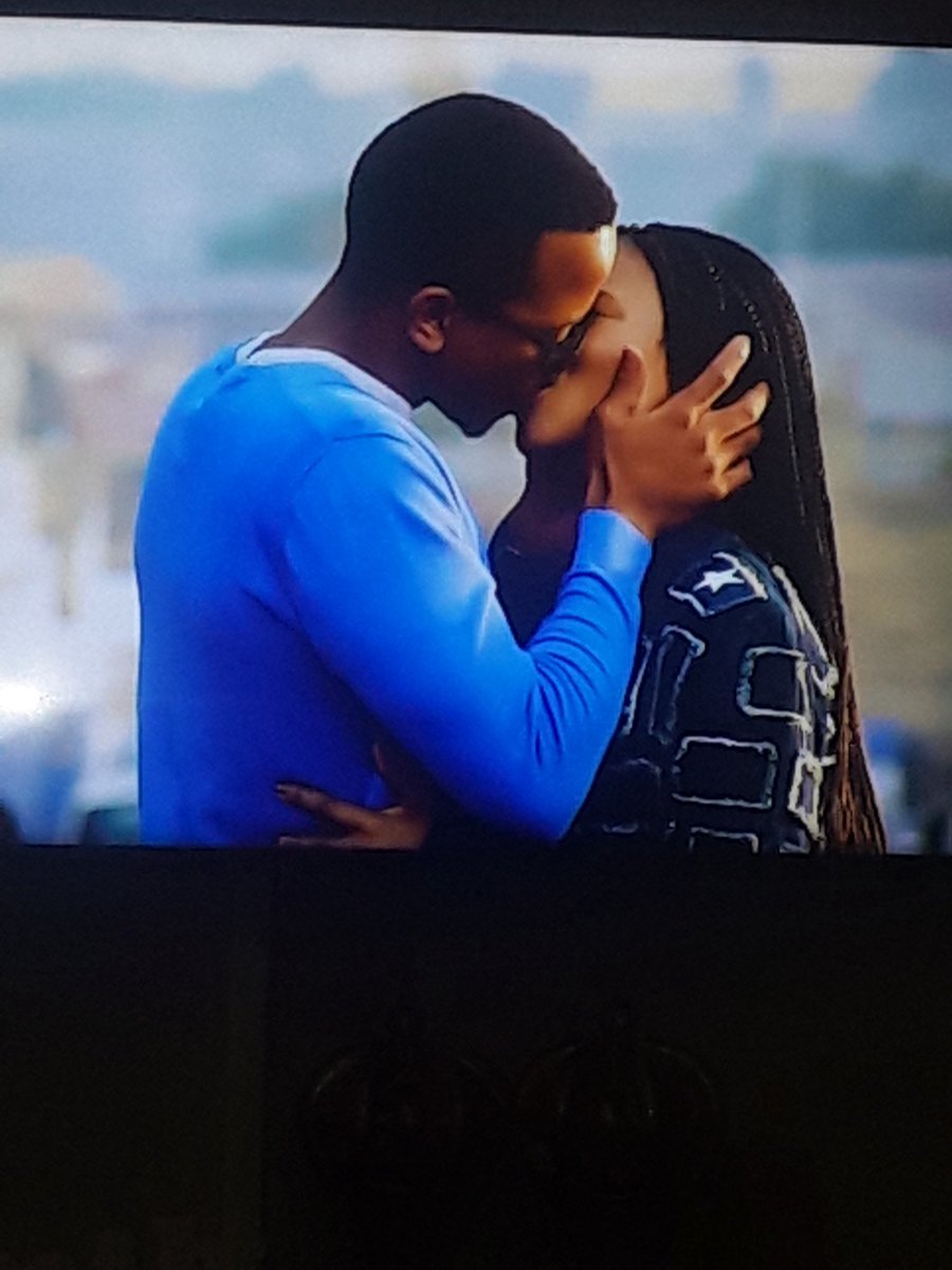 ntombox39300399's tweet photo. #TellMeSweetSomething
What a sweet romance movie with the Favs💓💓 https://t.co/eHGmBsb9Sa