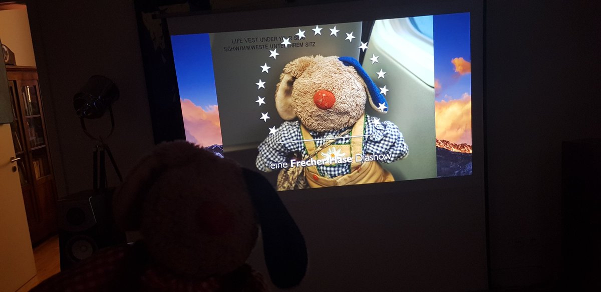 🐰 Filmpremiere meiner letzten Expedition an den Obernil. Sorry, #Karl_Lauterbach, der #influencer_hare konnte Sie leider nicht einladen. Ihre Bewegungsmuster sind die eines #Superspreader.