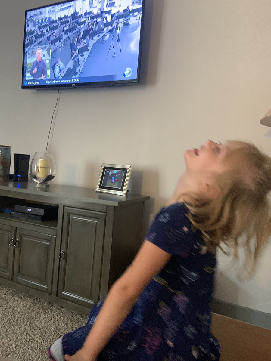 ELATEACH1's tweet photo. @Discovery Thank you! We enjoyed the show. #SplashDown https://t.co/wia8K02T0I