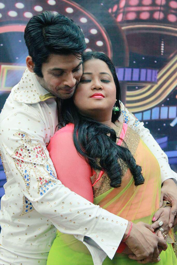 Aahhh! Bharti x Sidharth.IGT days...enjoyed these anchors.drama, fights, fun, sbkuchh!Specially when igt team has to introduce new city...These guys were always hilarious in that!  @bharti_lalli