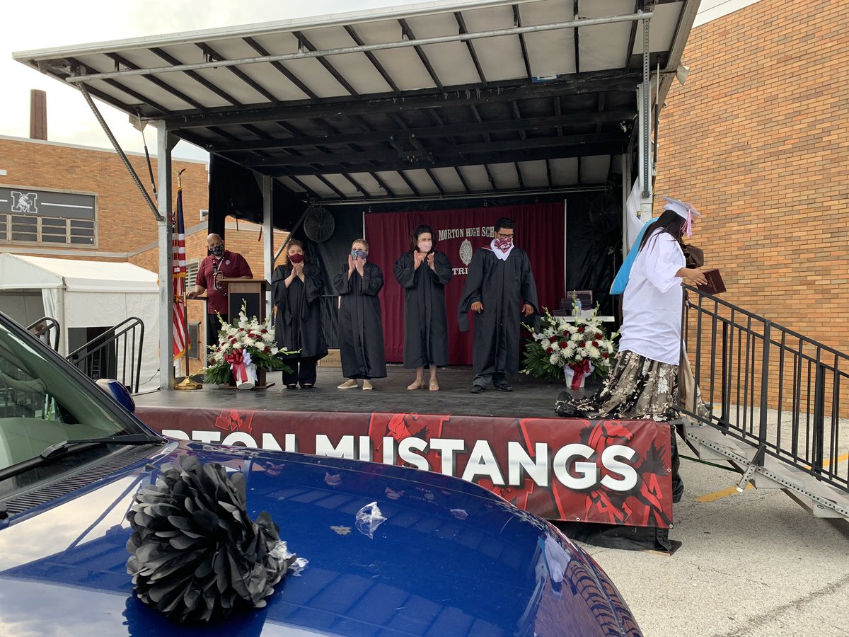 Morton East Graduation is going strong! If you are scheduled for today, come now to beat the rain. #MortonPride #OrgulloMorton
