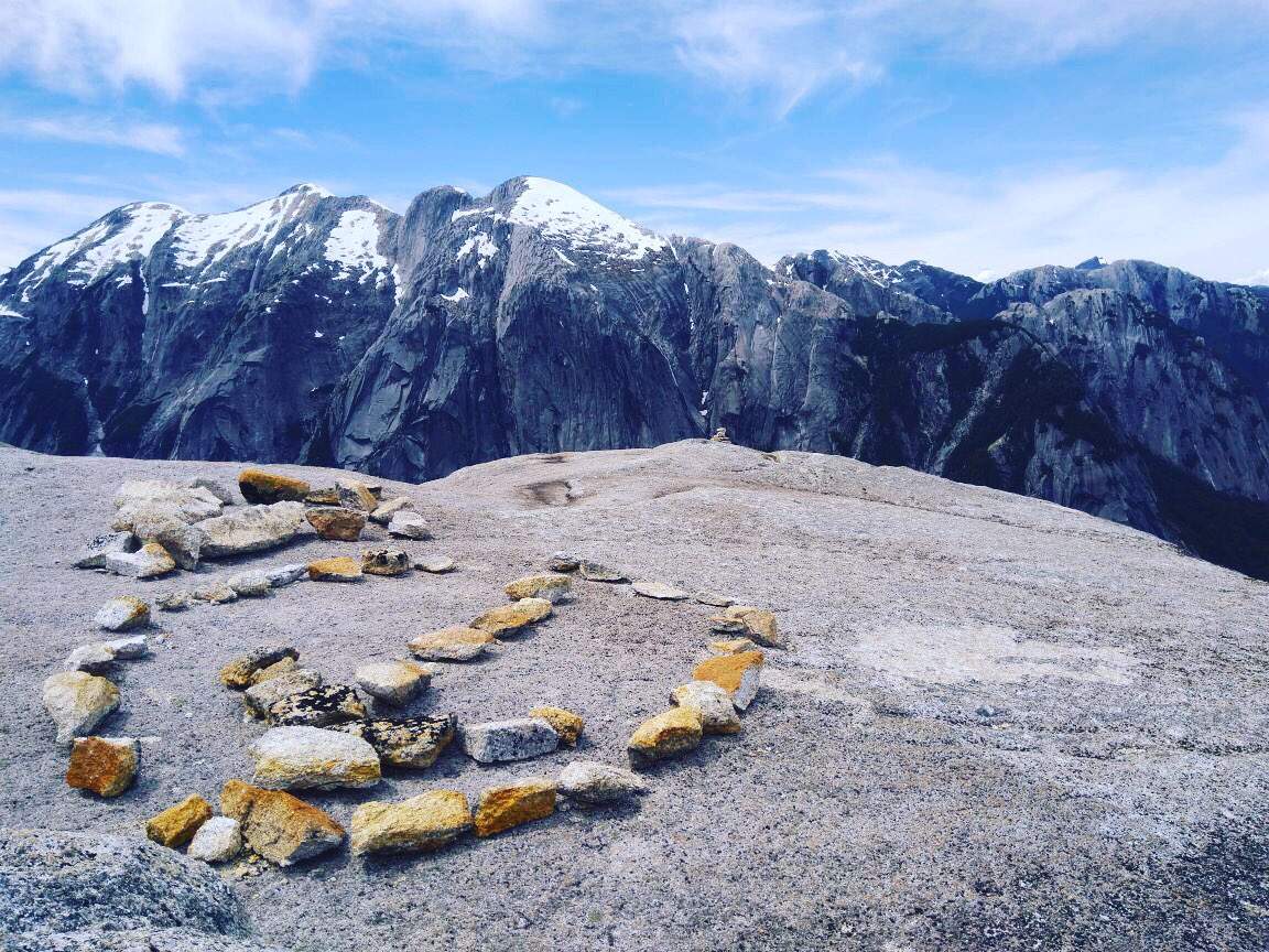 CarlosALRH's tweet photo. @bcovarrubias Cumbre cerro arcoiris, sector la junta, cochamó!!!! https://t.co/2vUWBZJ7Nv