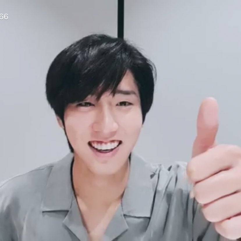 i think im going to cry hes so pretty