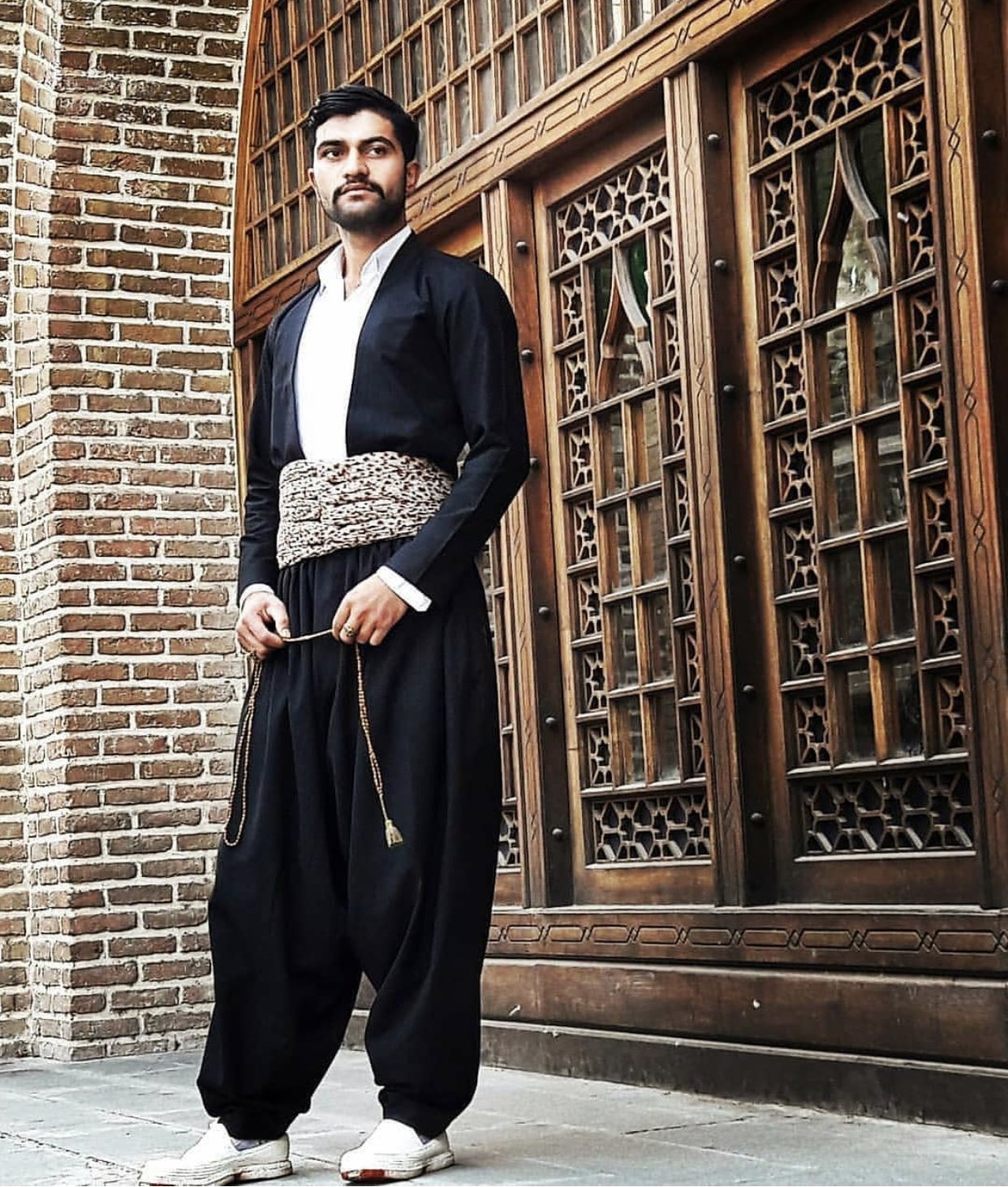 Kurdish national dress sales