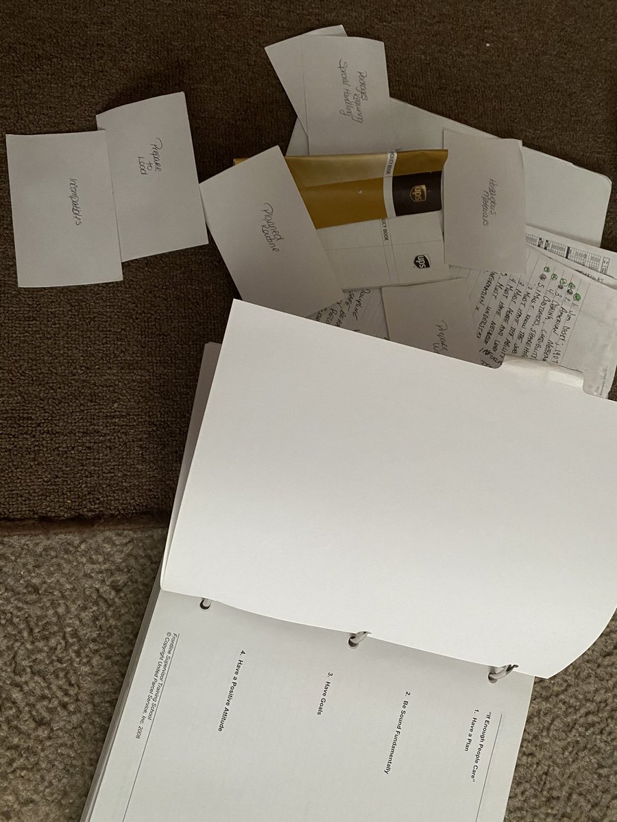 SkeetaRiley's tweet image. What y’all know about #HUBSchool?? #FSTS 😂😂😂
This was actually @Zay_Cudi notebook.. my flash cards helped MANY PT Sups along the way💪🏽😜