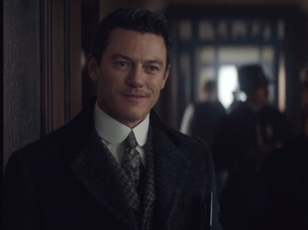 the moment my ship was born  #TheAlienist  