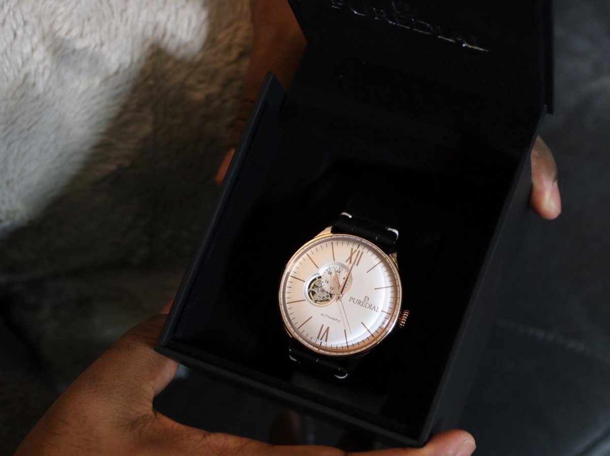 TheWatchGang's tweet photo. Today, we're covering some #watchknowledge on open heart displays! This design originated from skeletonized pocket watches which were developed during the mid-18th century as a unique selling point. See our latest Facebook or Instagram post for more info on open heart displays! https://t.co/Um8UGC9tpQ