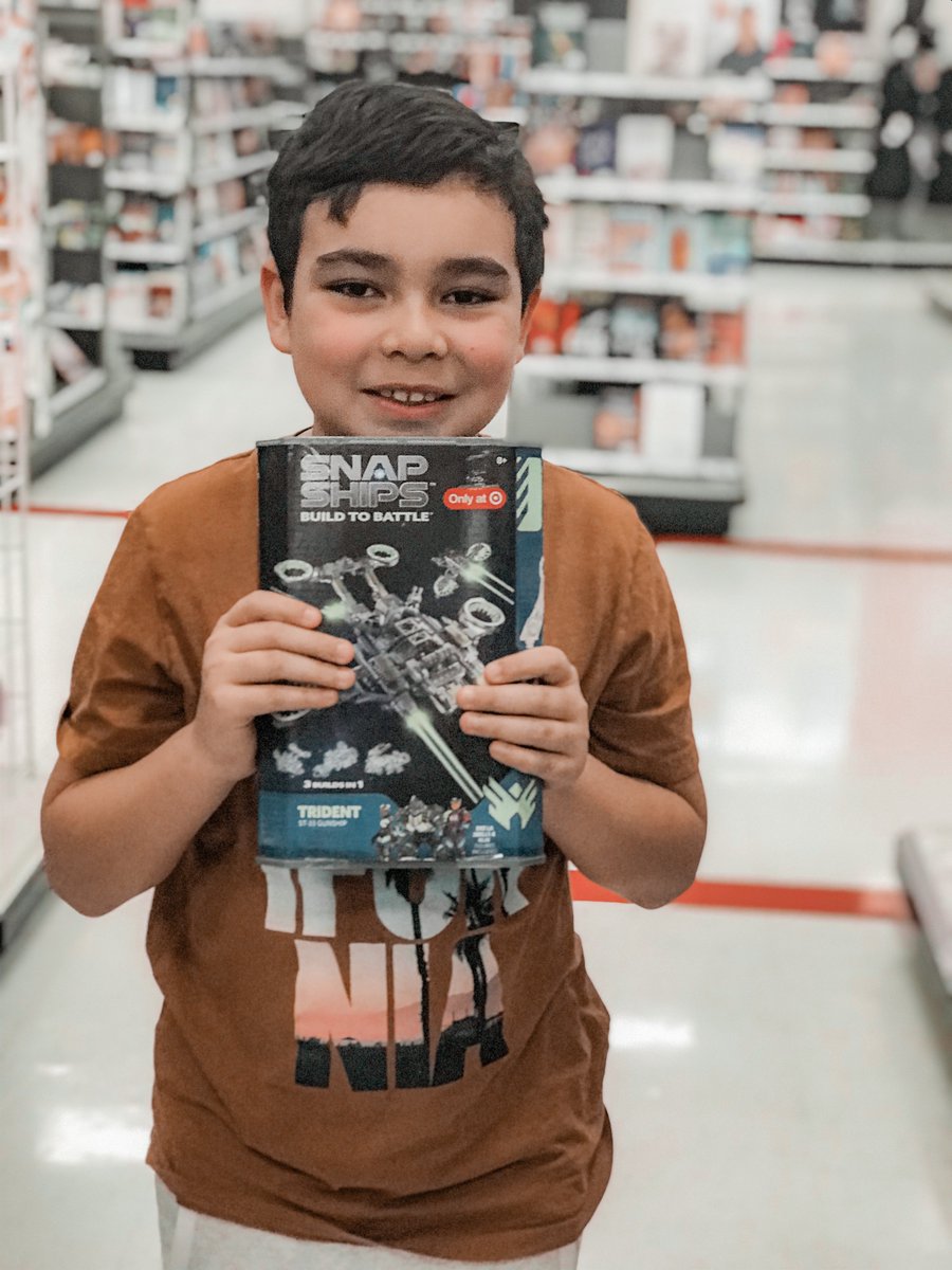 GypsyHeartMama's tweet photo. The coolest toys are now at @target in the action toy aisle. Build to Battle! @snapships is a building system for creating multiple crafts with action play.
Raine chose the Snap Ships Trident ST-33 Gunship!
#ad #SnapShips #BuildtoBattle #snapshipstarget🎯
#SocialSpotters https://t.co/Es54aQHXqD
